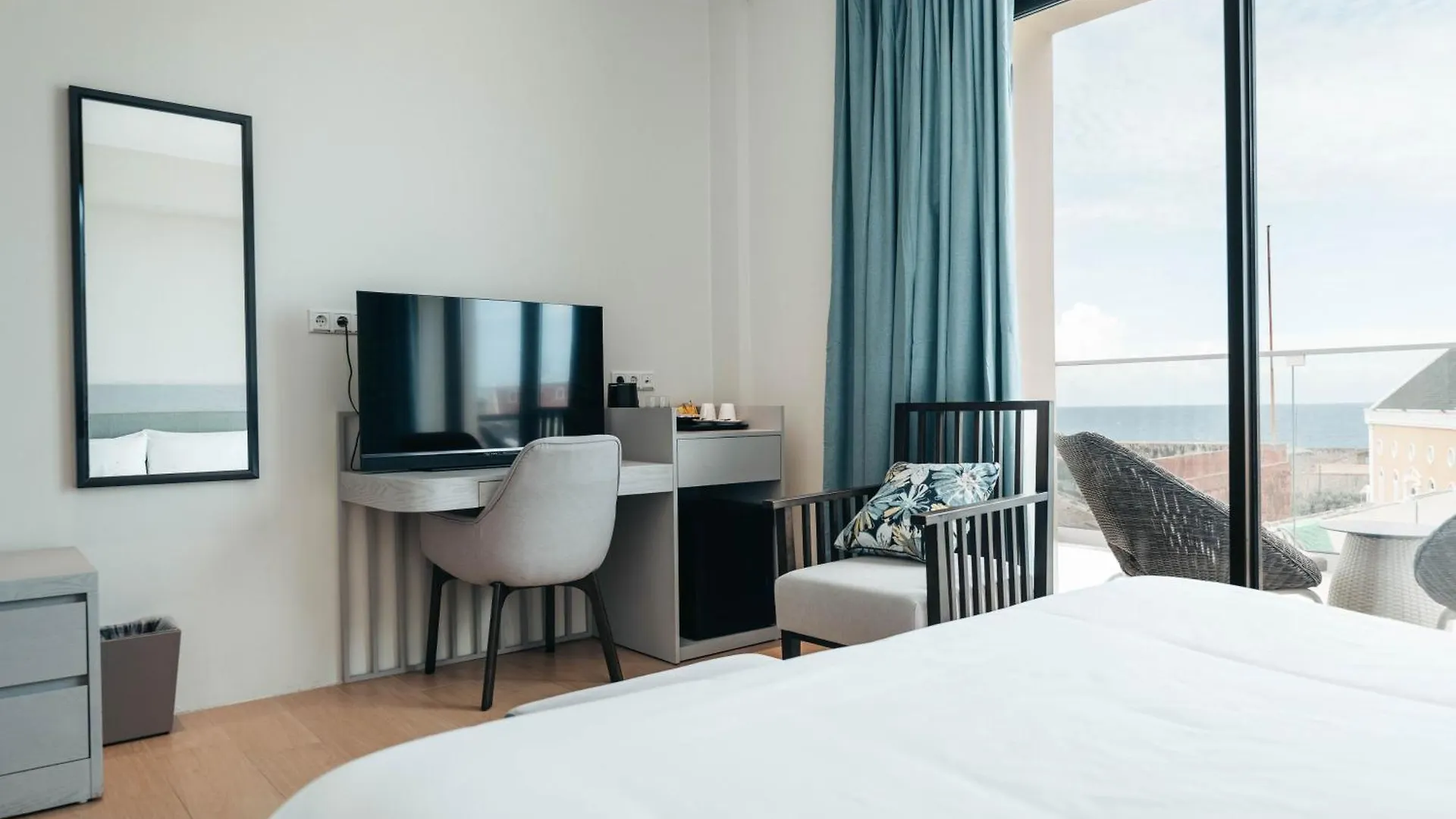 Elements Hotel & Shops Curacao Willemstad