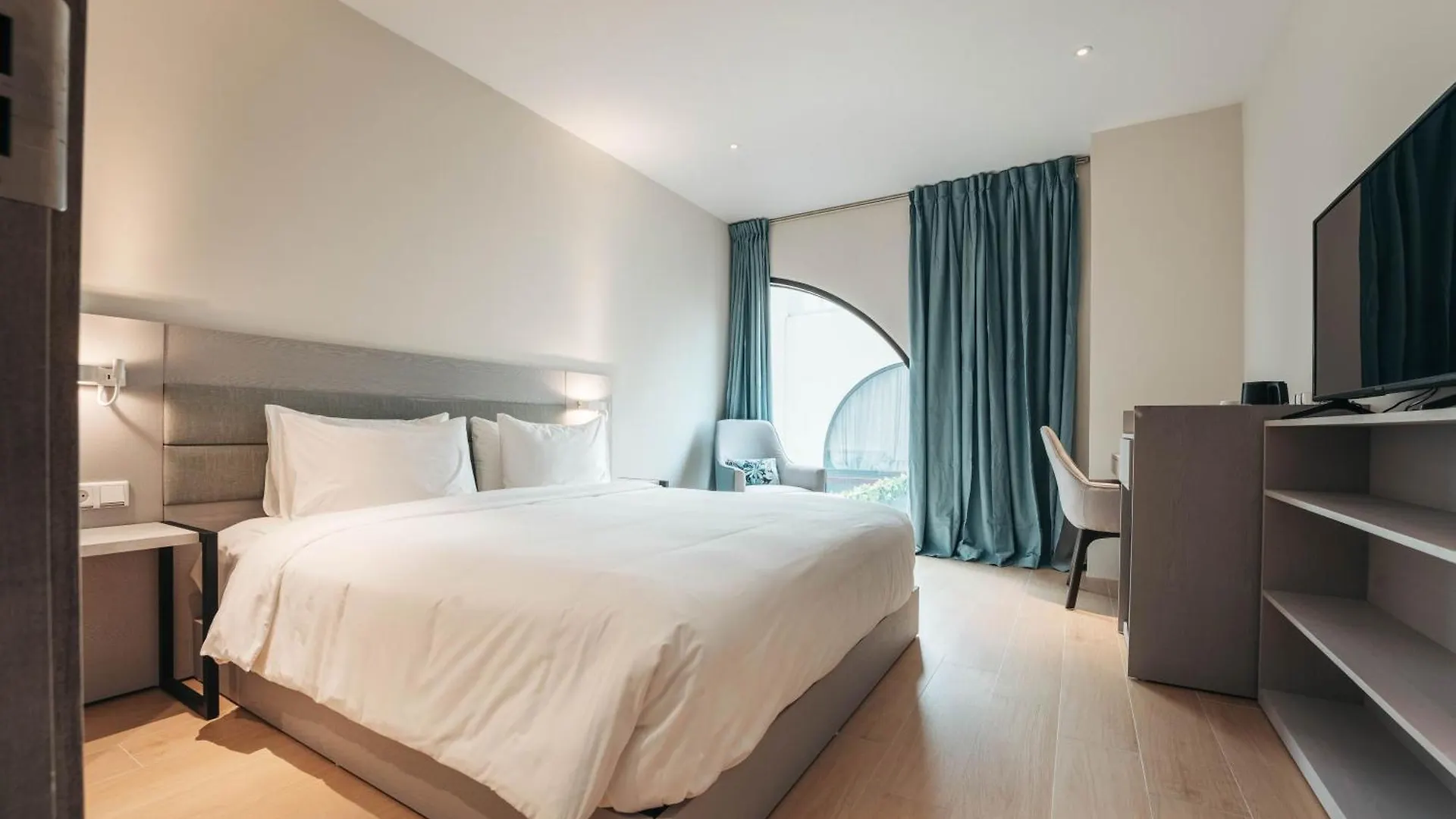 Elements Hotel & Shops Curacao Willemstad